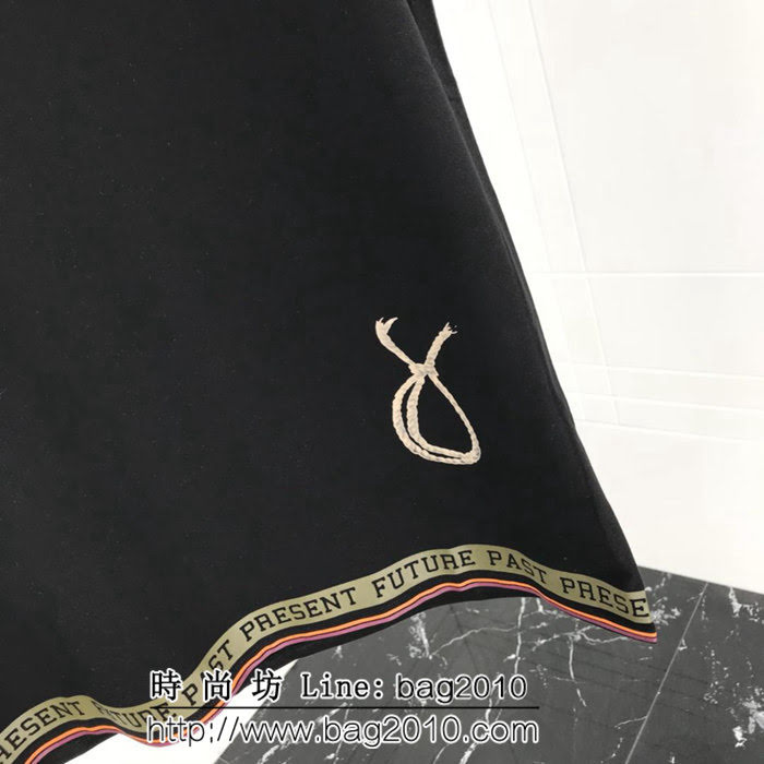 LOEWE羅意威 18秋冬新款短袖 黑色油燈logo 數碼直噴工藝 定制面料 高版本情侶款 ydi2046
